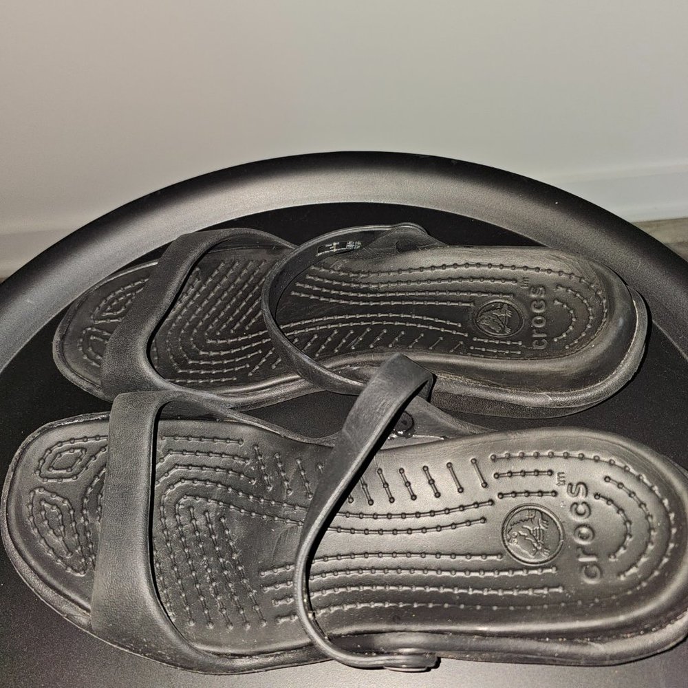 Crocs - Picture 2 of 5